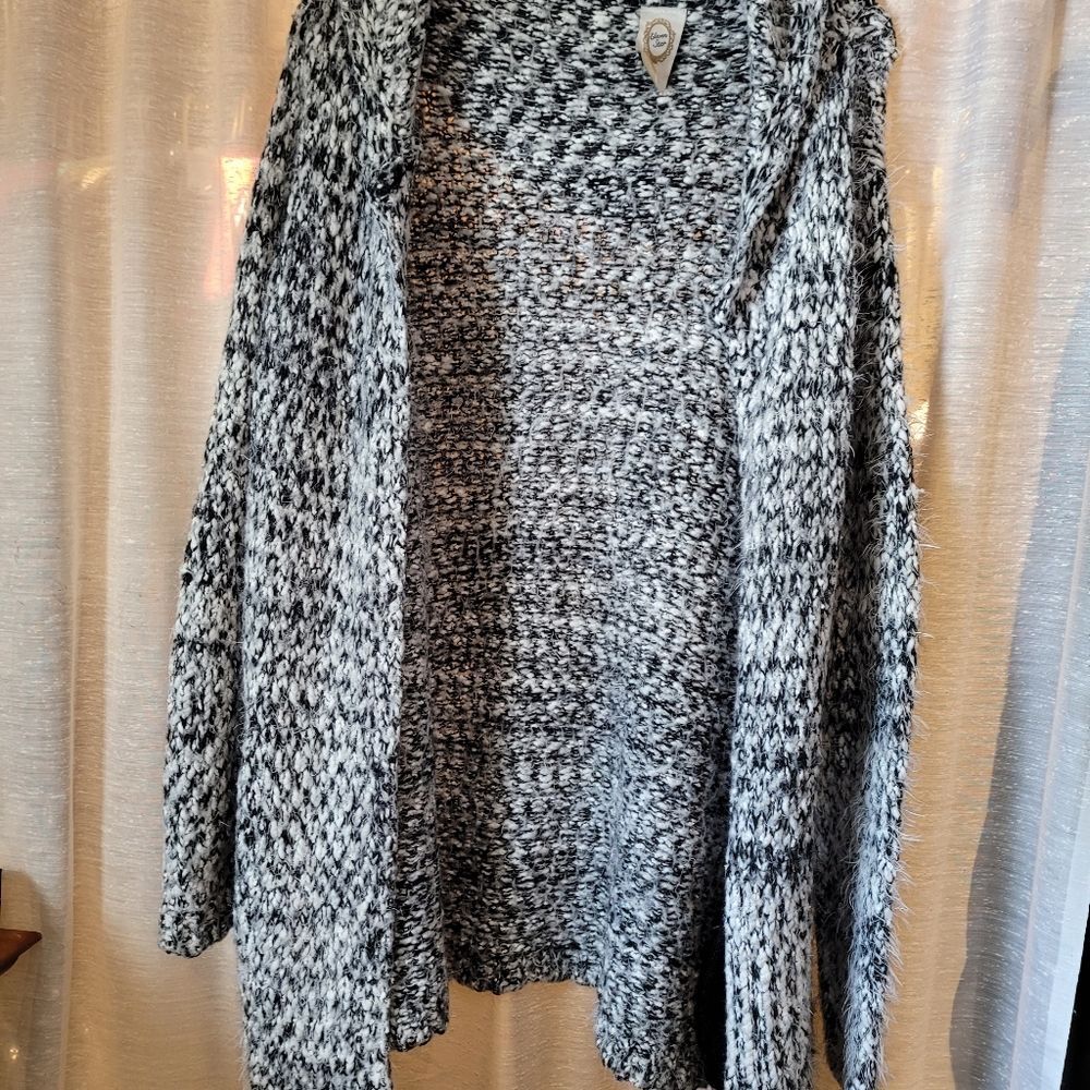 Super warm hooded cardigan